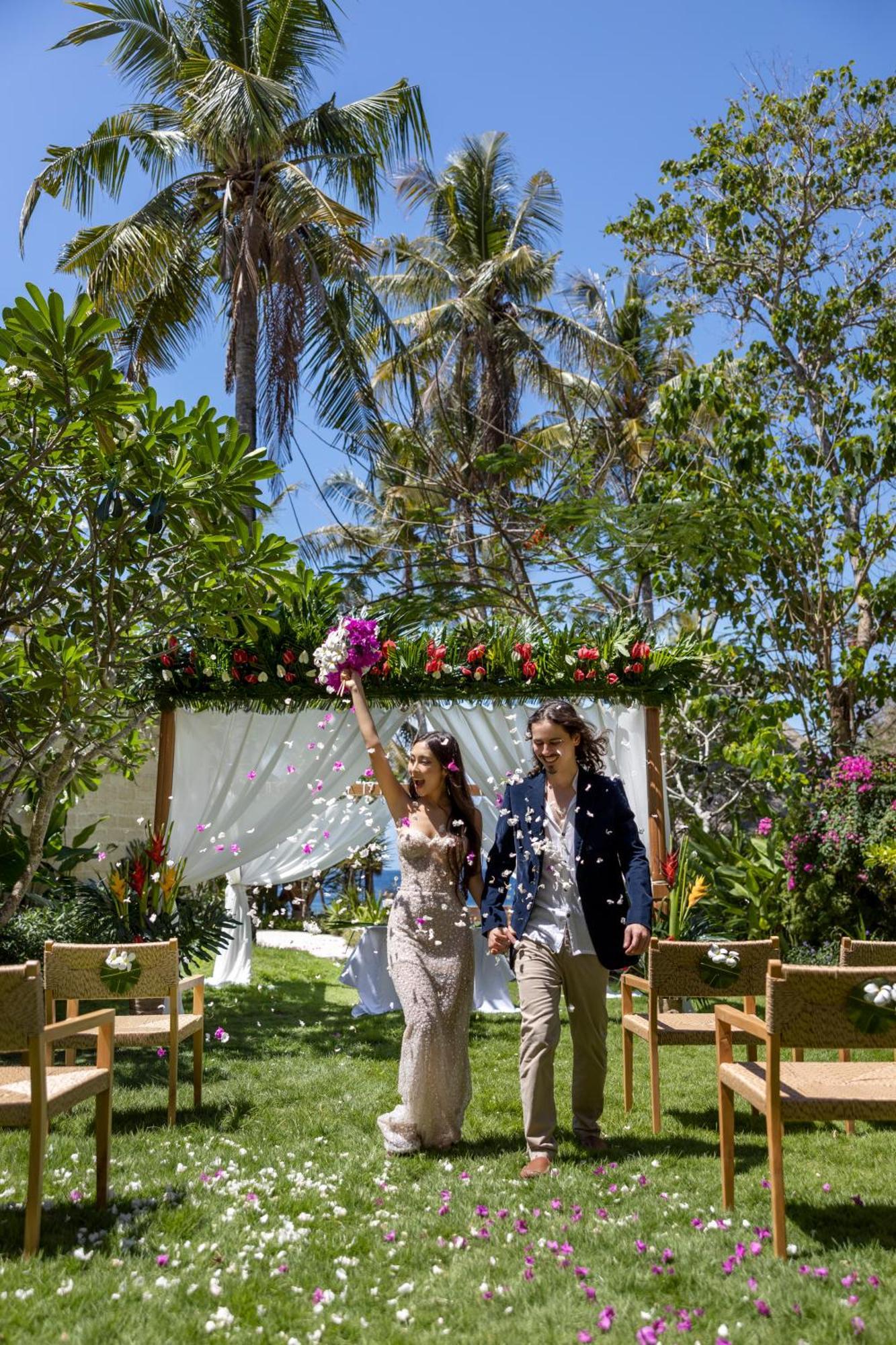 Semaya Beach Resort Tanglad Екстериор снимка